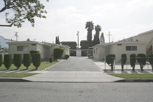 8974-8978 Madison Ave in South Gate, CA - Building Photo