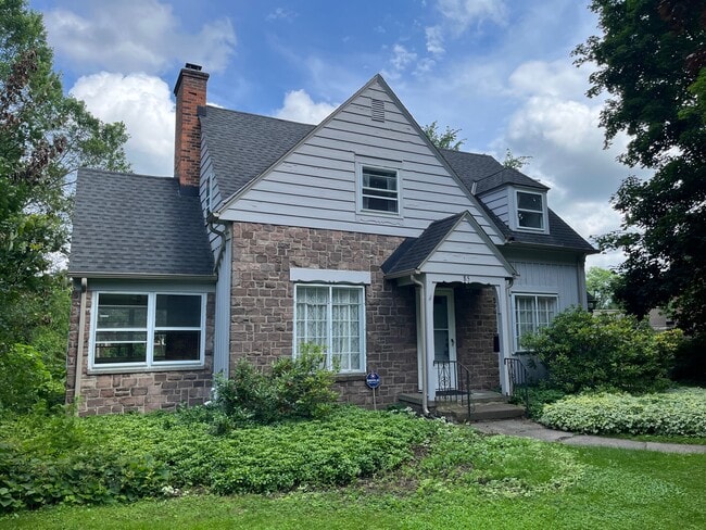 property at 85 Continental Dr