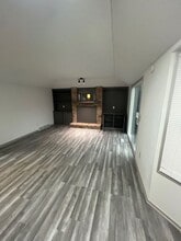 3512 Maple St in West Des Moines, IA - Building Photo - Building Photo