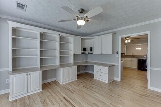 1813 Rambling Woods Dr NW in Lawrenceville, GA - Building Photo - Building Photo