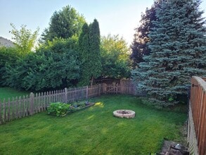 741 Regal Ln in Algonquin, IL - Building Photo - Building Photo
