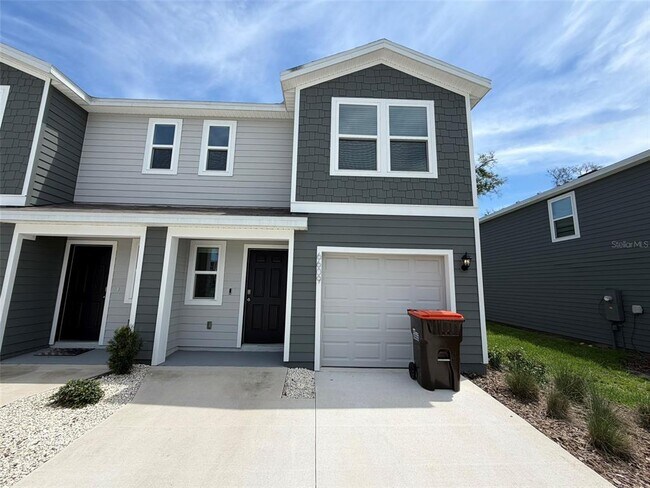 property at 6609 SW 81st Lp