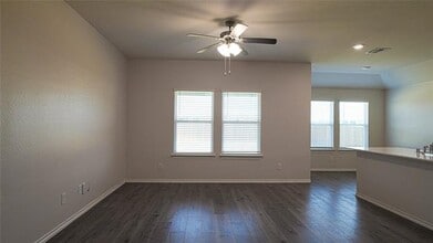 218 Wrought Iron Dr in Nevada, TX - Building Photo - Building Photo