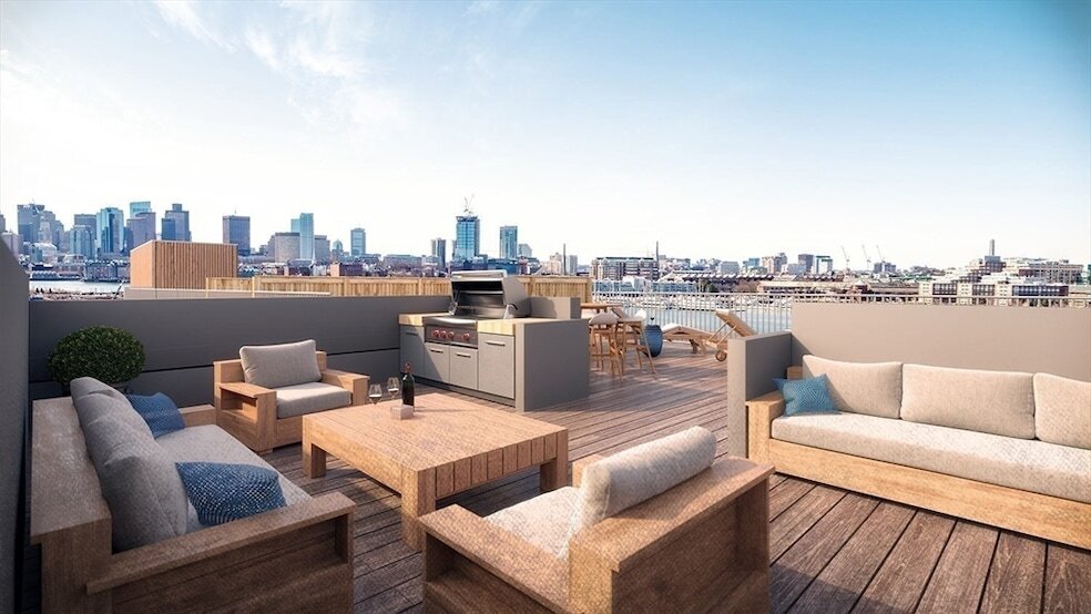 301 Border St, Unit 508 in Boston, MA - Building Photo