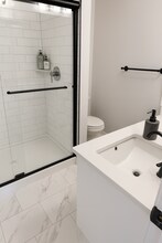 7729-174A 174A Ave NW in Edmonton, AB - Building Photo - Building Photo