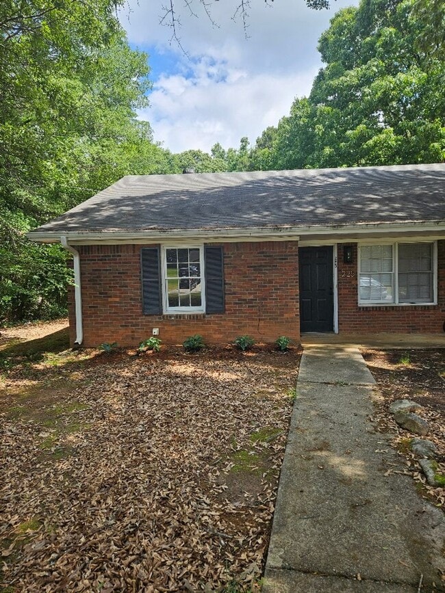property at 225 Rock Island Ln