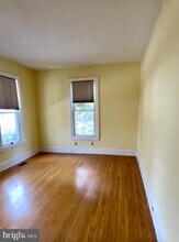 136 Maple Terrace in Merchantville, NJ - Building Photo - Building Photo