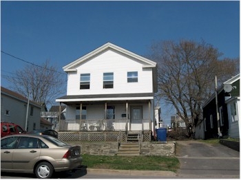 160 E 2nd St in Oswego, NY - Building Photo