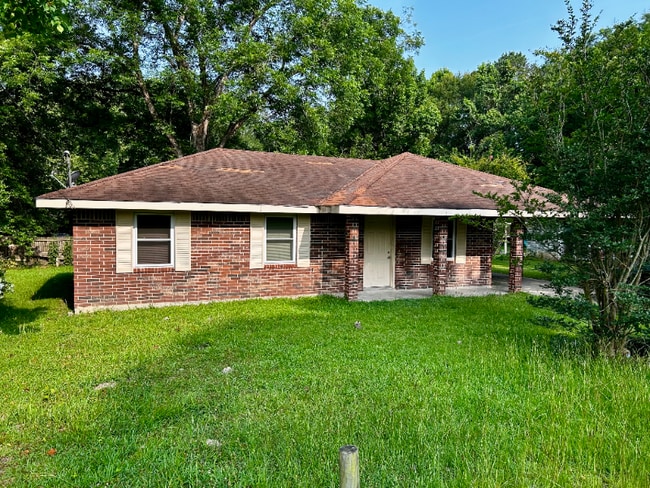 property at 1105 Simpson St