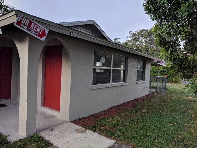 property at 914 67th Ave W