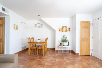 Dos Santos Apartments in Santa Fe, NM - Building Photo - Interior Photo