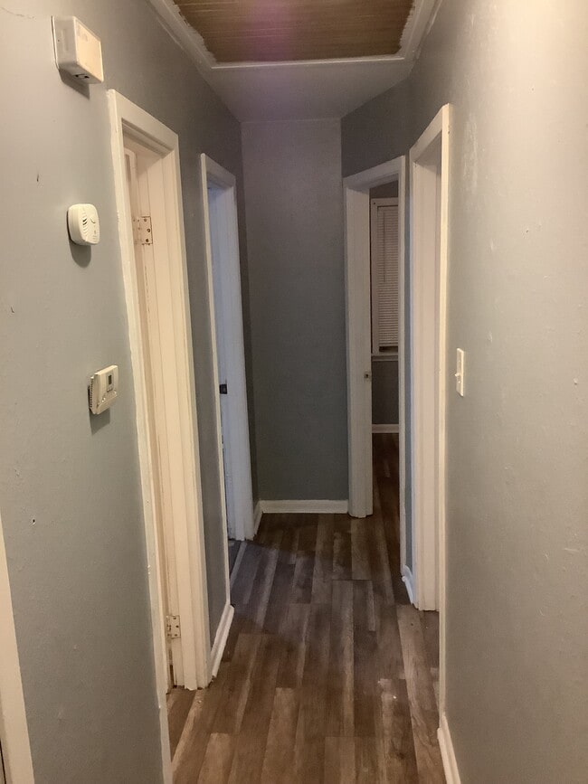 714 Sims St in Minden, LA - Foto de edificio - Building Photo