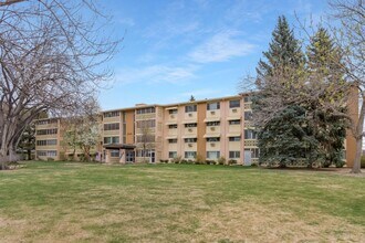 650 S Clinton St in Denver, CO - Building Photo - Building Photo