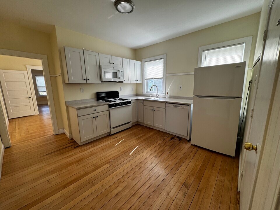65 Wareham St, Unit 2 in Medford, MA - Foto de edificio