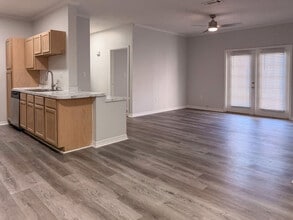 Oxford Point in Gulfport, MS - Building Photo - Building Photo