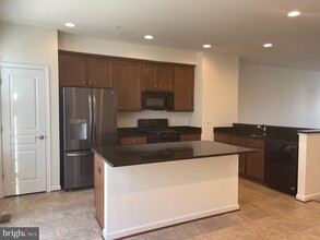 43582 Wild Iris St in California, MD - Building Photo - Building Photo