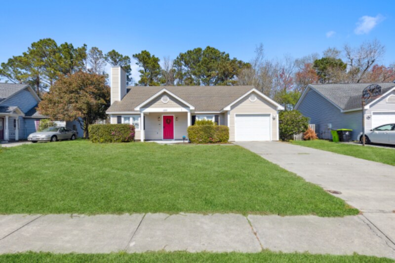6707 Low Bush Ct in Wilmington, NC - Building Photo