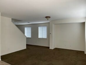 3206 Ivy Rose in Stockton, CA - Building Photo - Building Photo