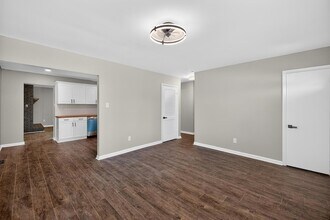 1994 Brynell Dr in Lexington, KY - Building Photo - Building Photo