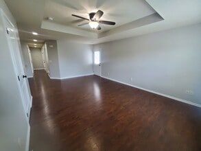 1720 Jo Ann Dr in Raymore, MO - Building Photo - Building Photo