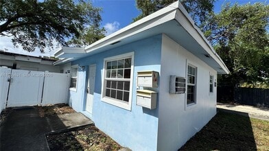 800 SE 15th St in Fort Lauderdale, FL - Building Photo - Building Photo