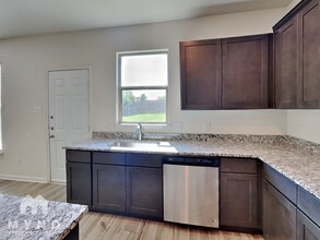 732 Keeneland Dr in Seagoville, TX - Building Photo - Building Photo