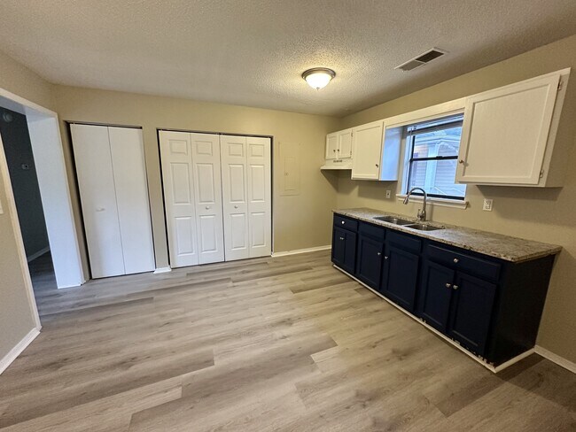 1920 15th Way SW in Birmingham, AL - Building Photo - Building Photo