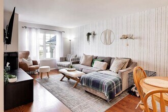 590 Triumph Ct in Hainesville, IL - Building Photo - Building Photo