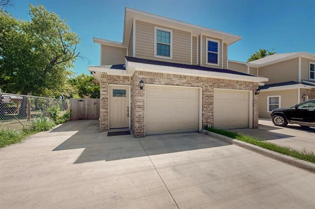 1703 Ash Crescent St in Fort Worth, TX - Building Photo