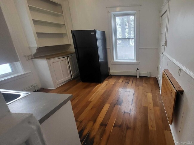 108 Winnikee Ave in Poughkeepsie, NY - Building Photo - Building Photo