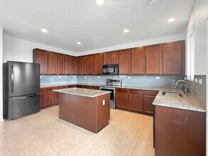 413 Holly Bush in New Braunfels, TX - Building Photo - Building Photo
