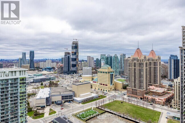 385-2385 Prince of Wales Dr in Mississauga, ON - Building Photo - Building Photo
