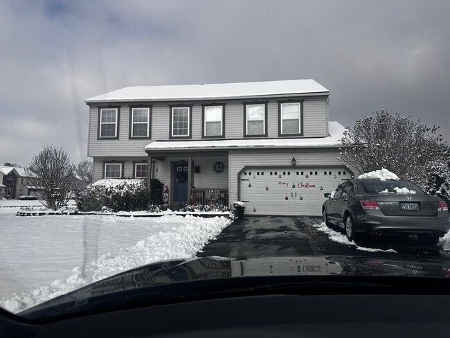 property at 2615 Lincolnshire Dr