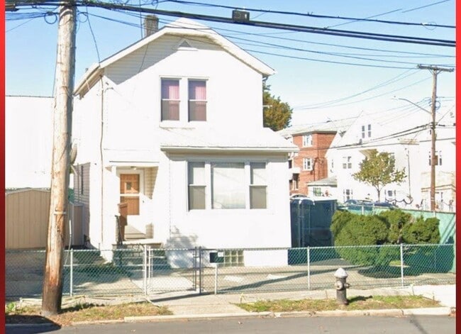 property at 3175 Layton Ave