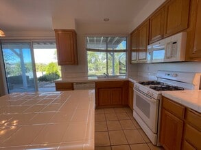 1535 Via Arroyo in Paso Robles, CA - Building Photo - Building Photo