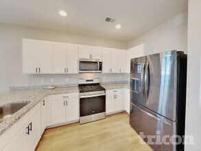 1507 Ashgrove Pl in Lebanon, TN - Foto de edificio - Building Photo