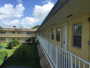 5174 NE 6th Ave in Oakland Park, FL - Building Photo - Building Photo
