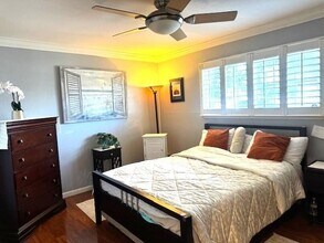 4223 Ridge Dr in Pittsburg, CA - Foto de edificio - Building Photo