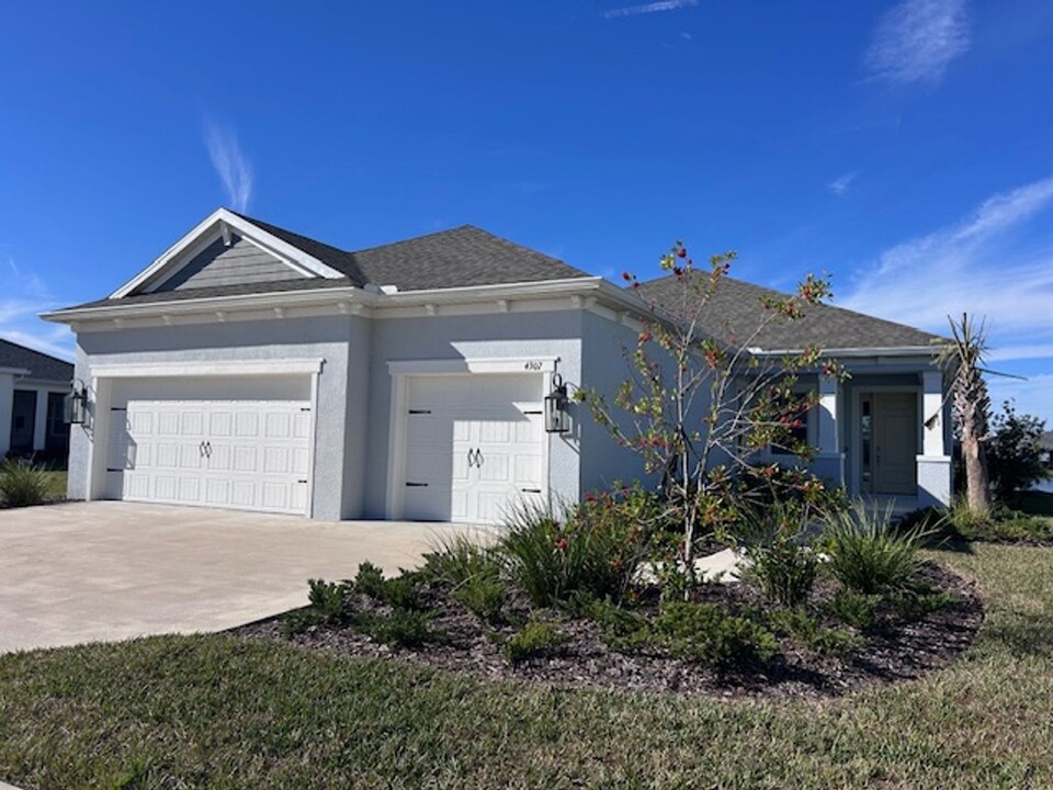 4307 Big Wds Wy in Duette, FL - Building Photo