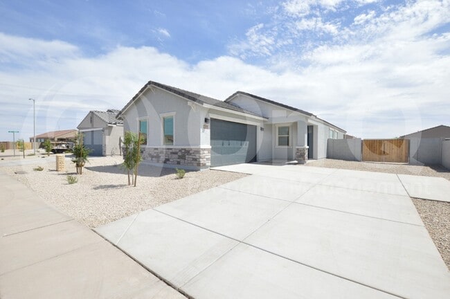 property at 2679 E Tolosa Dr