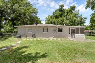 6328 Georgia Ave in Lakeland, FL - Foto de edificio - Building Photo