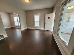 854 Buchanan St in Des Moines, IA - Building Photo - Building Photo