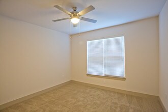 Camden Lamar Heights in Austin, TX - Building Photo - Interior Photo