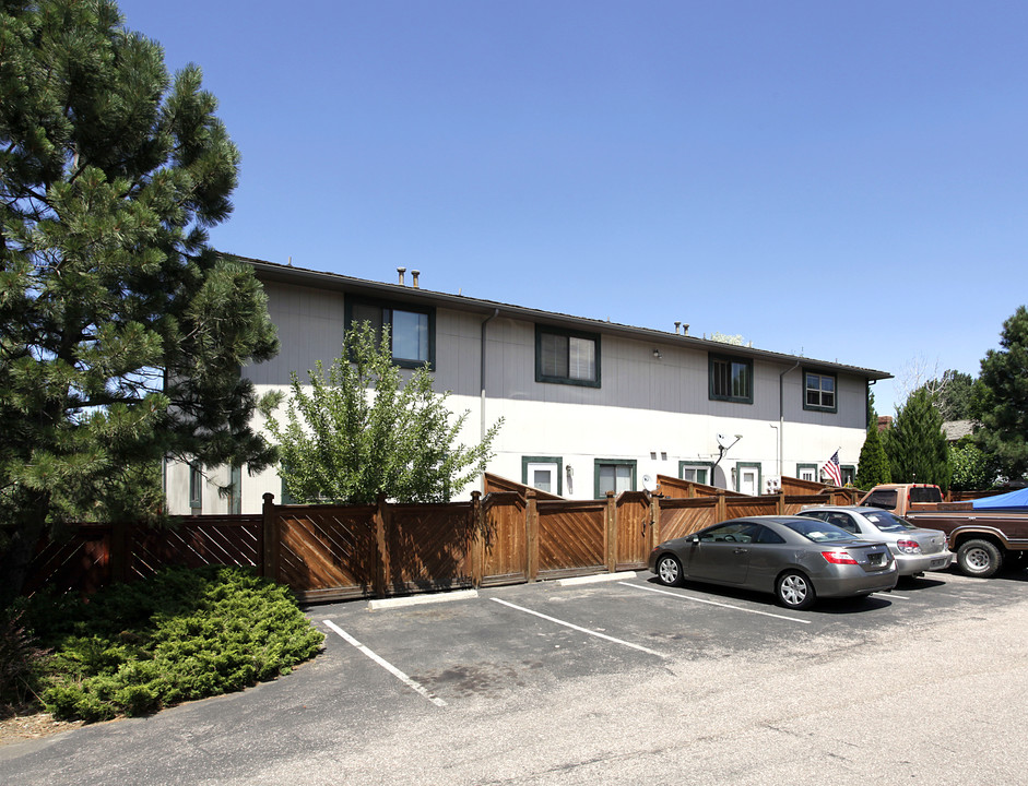 Shadow Wood Chalet Apartments in Colorado Springs, CO - Building Photo