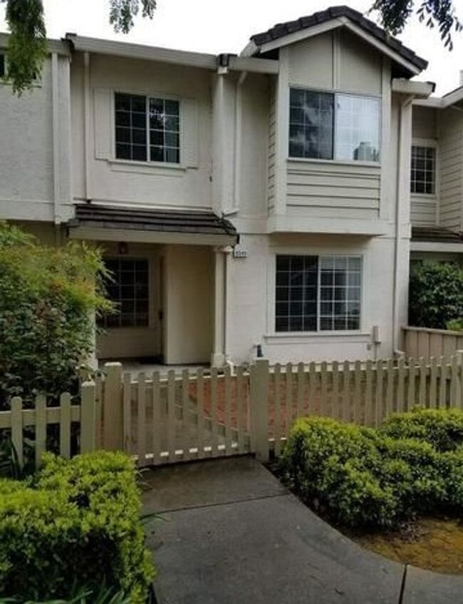 property at 6540 Nottingham Pl