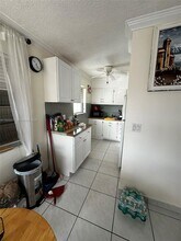 920 SW 11th Ave in Hallandale Beach, FL - Building Photo - Building Photo