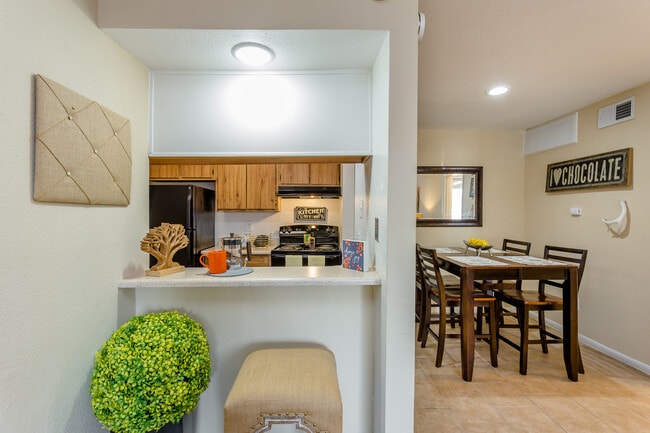 Cinnamon Ridge in Pasadena, TX - Building Photo - Building Photo
