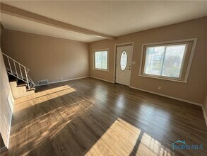 3319 Maple St in Toledo, OH - Building Photo - Building Photo
