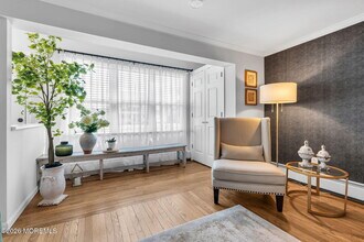 115 10th Ave in Spring Lake, NJ - Foto de edificio - Building Photo