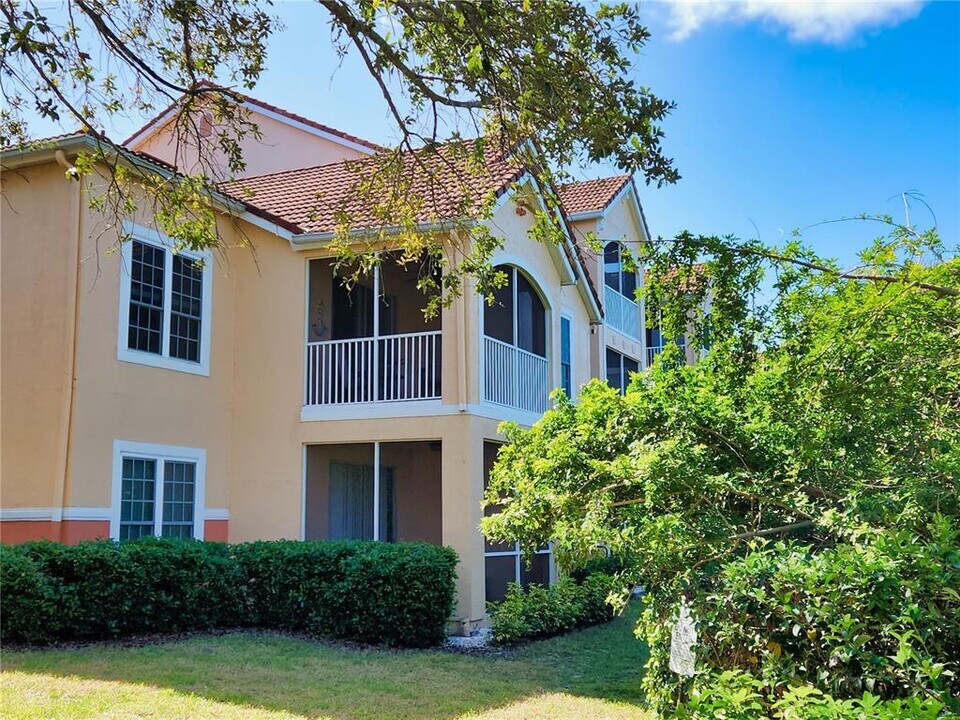 4118 Central Sarasota Pkwy in Sarasota, FL - Foto de edificio